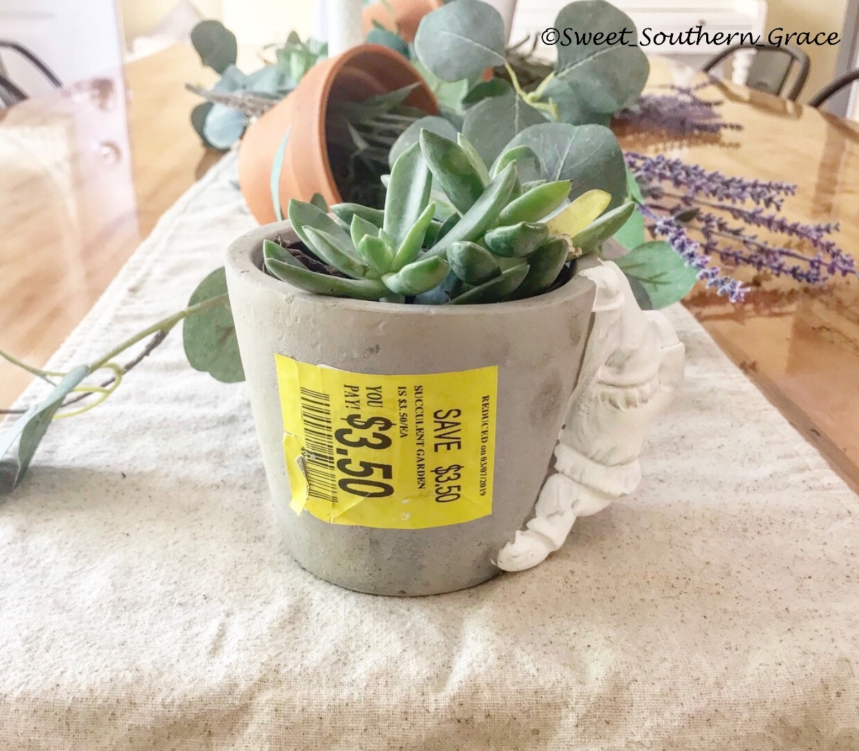 CE9509F1-F1DF-4A4A-B275-00D50DCAF3C8