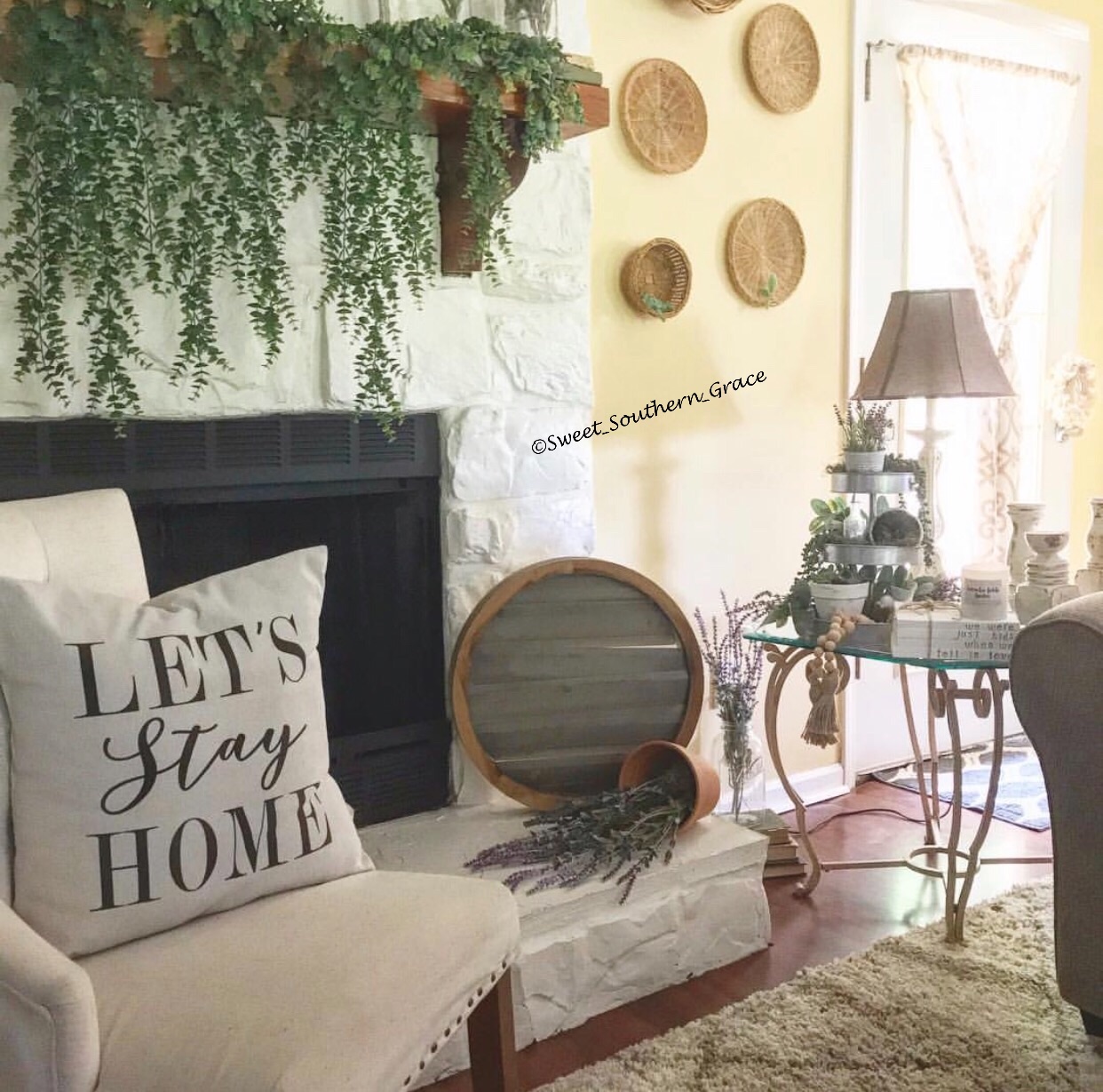 FCD659DA-58DD-4EDE-A646-09EDD0B5D5C3