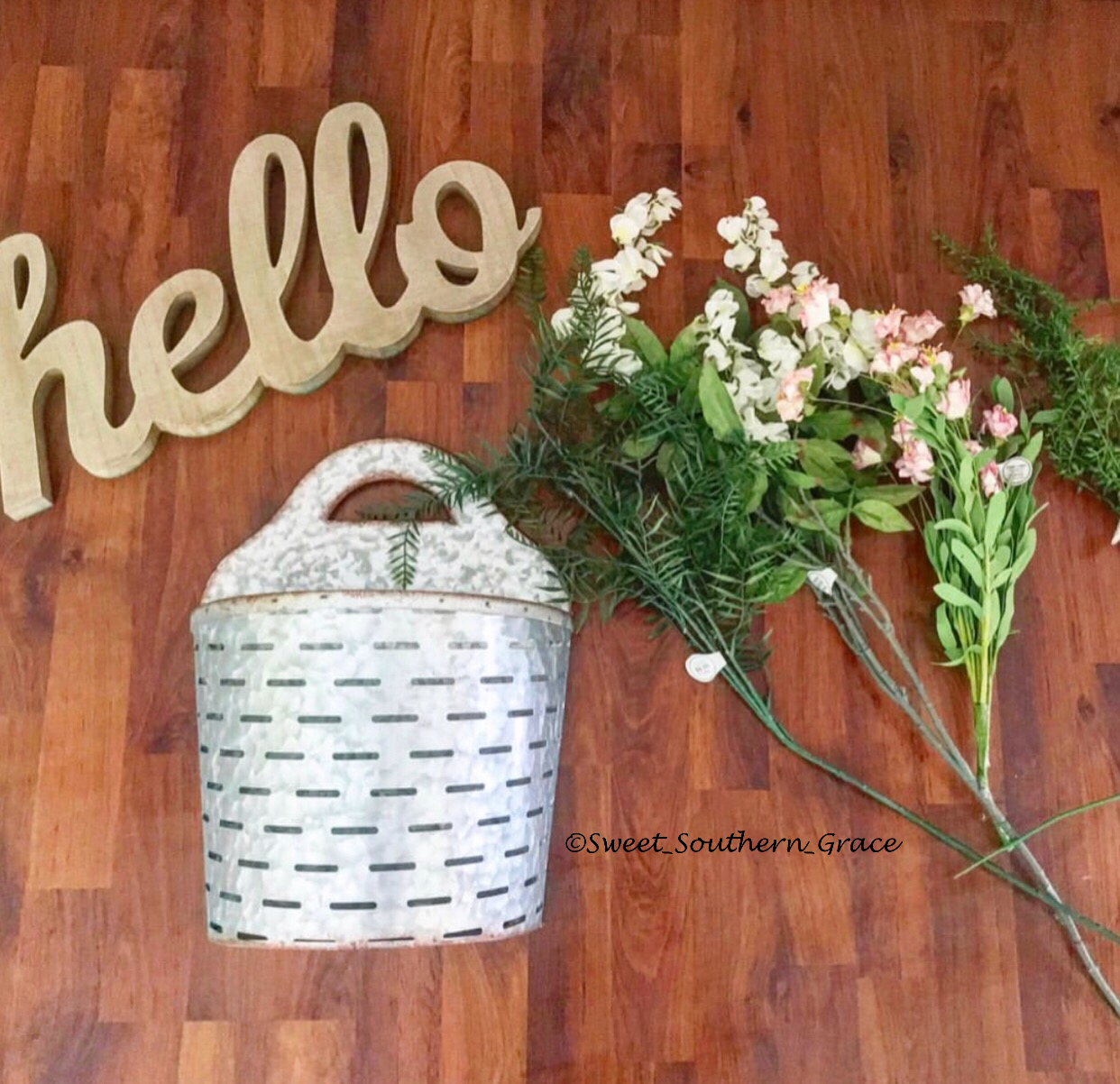 D2BE7FBD-FDBE-4F45-AB95-2400FB25C30D