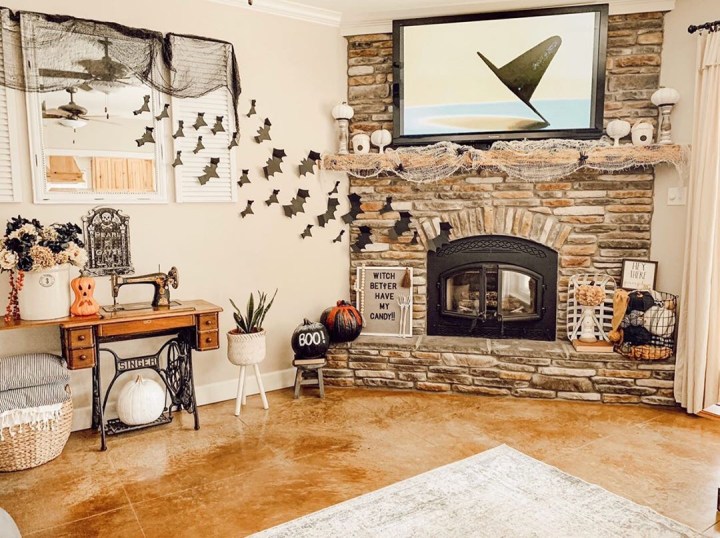 6C5970A2-3F4C-46F5-B2AF-C77CD303E15A