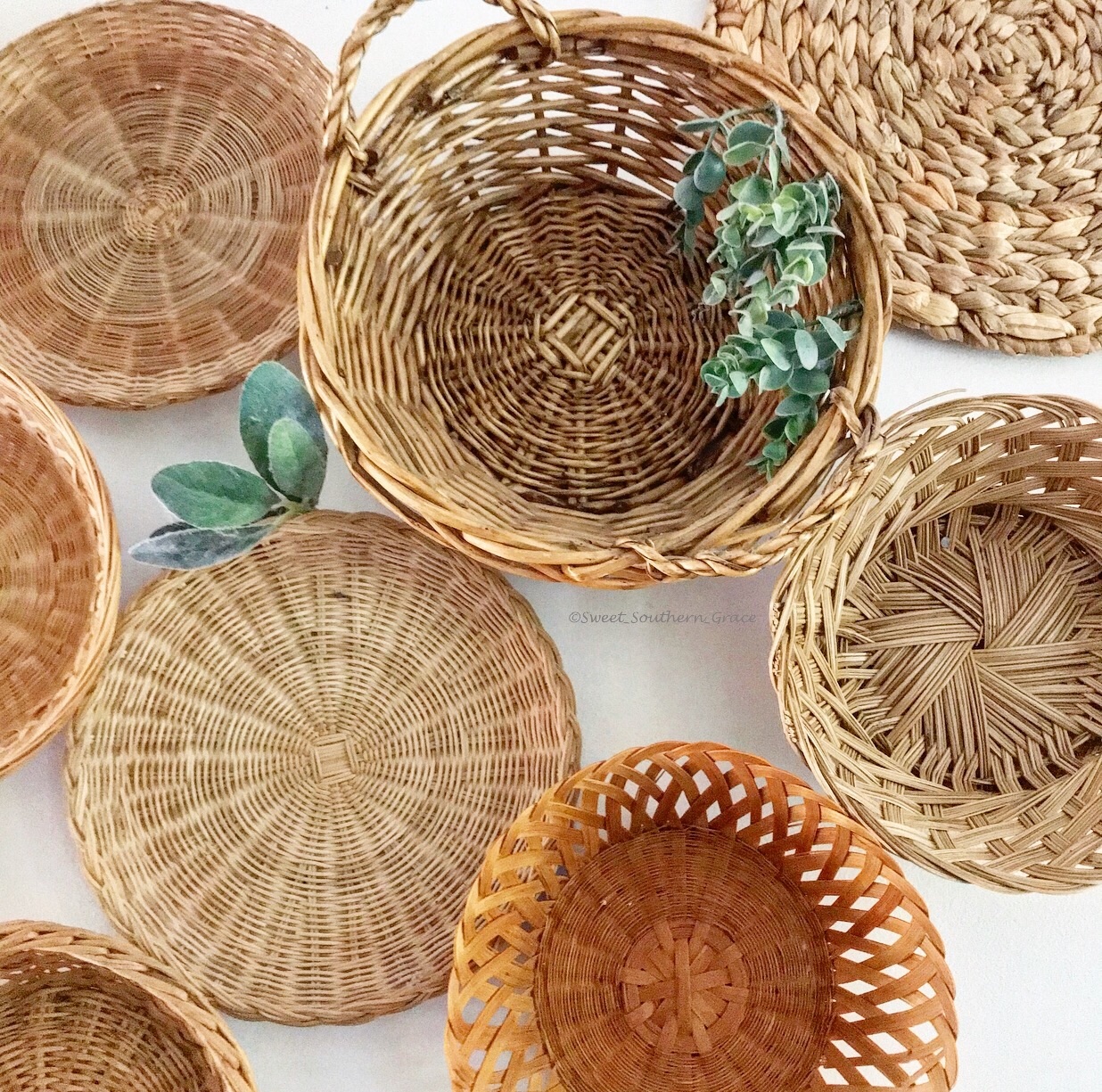 BDB24E57-0BB1-449A-98D5-0DDAF0E61D61