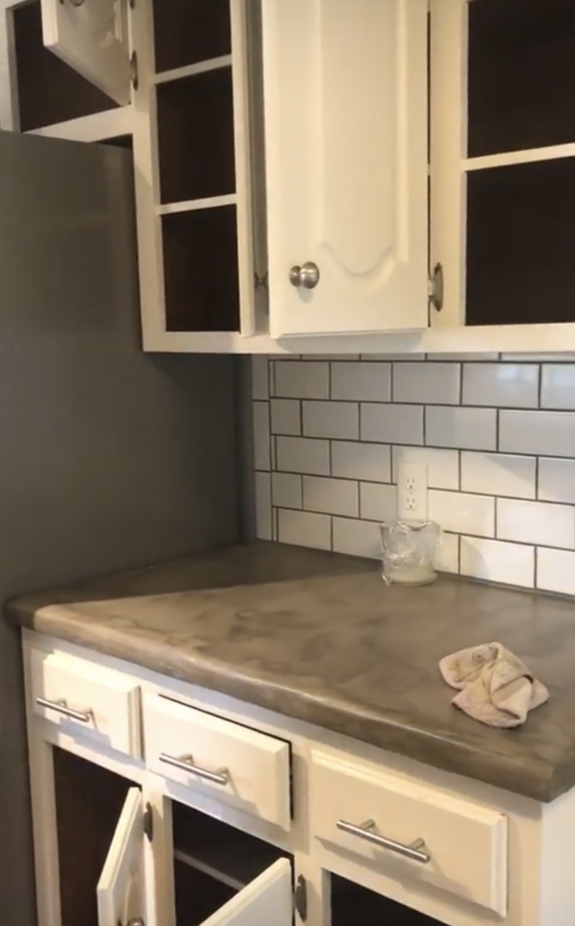 247ABCF1-A66A-41E3-A80F-C8FC2B59230E