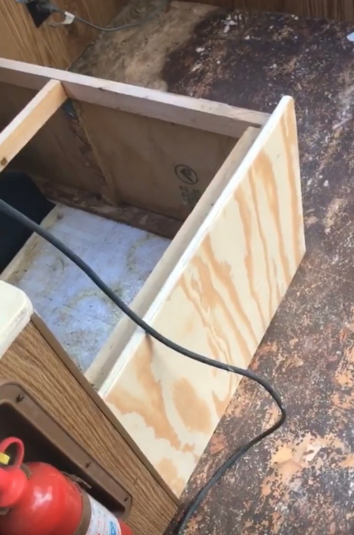 9F73E132-F442-45CC-BE06-6B137FCA3546