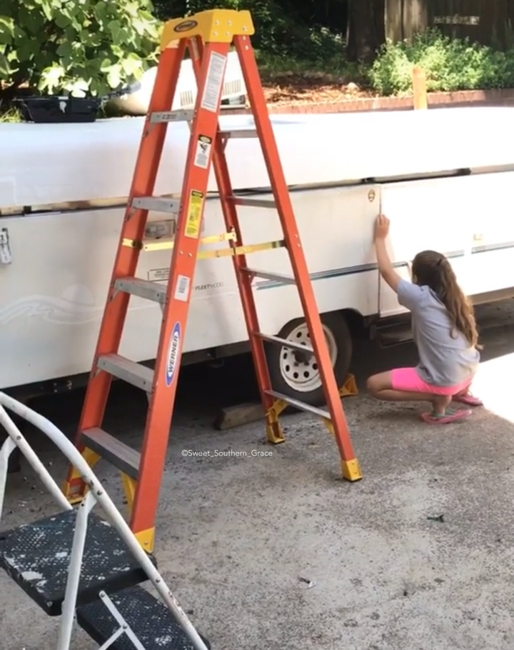 C82EAD7B-00FA-411F-8D8F-9317E4DDB154