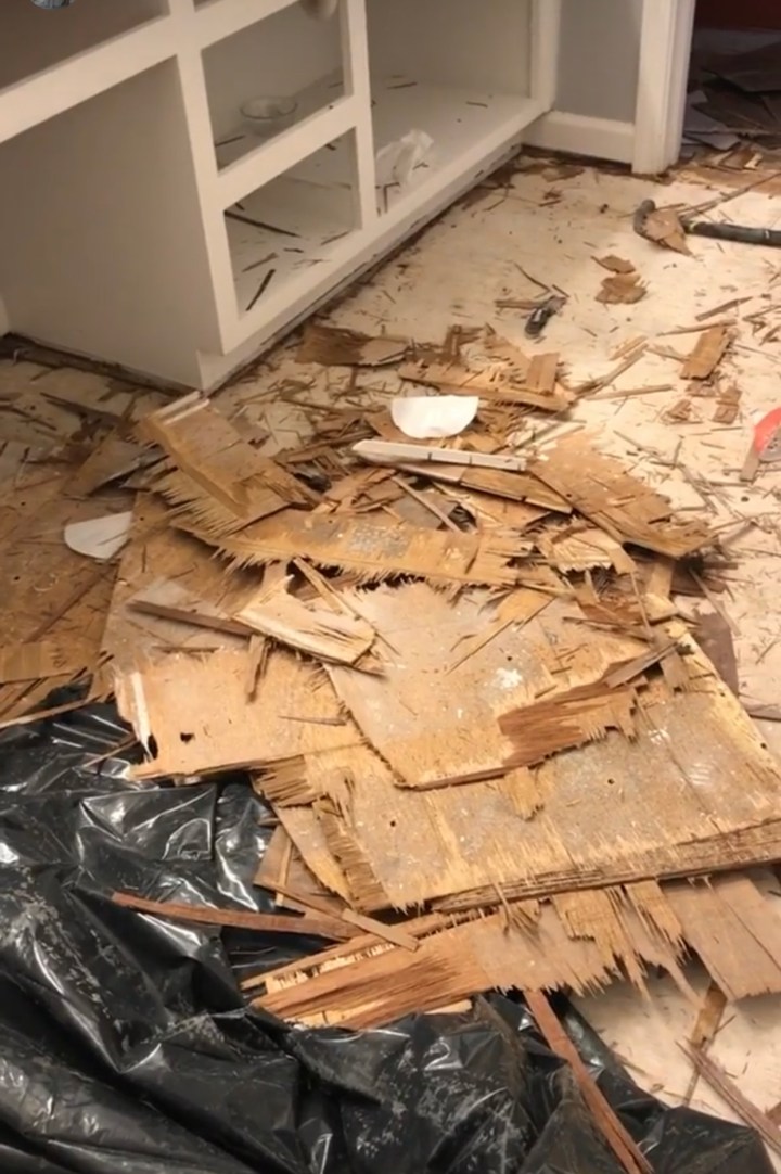 4C57A9AC-12F7-42F1-AECB-C6750087D183