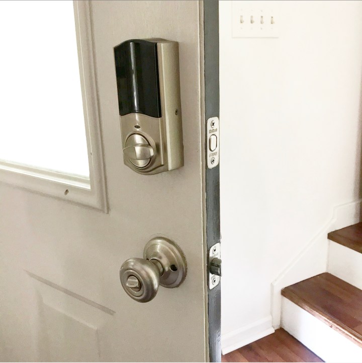 E80D946A-D2FB-484E-BE0C-F081E549C233