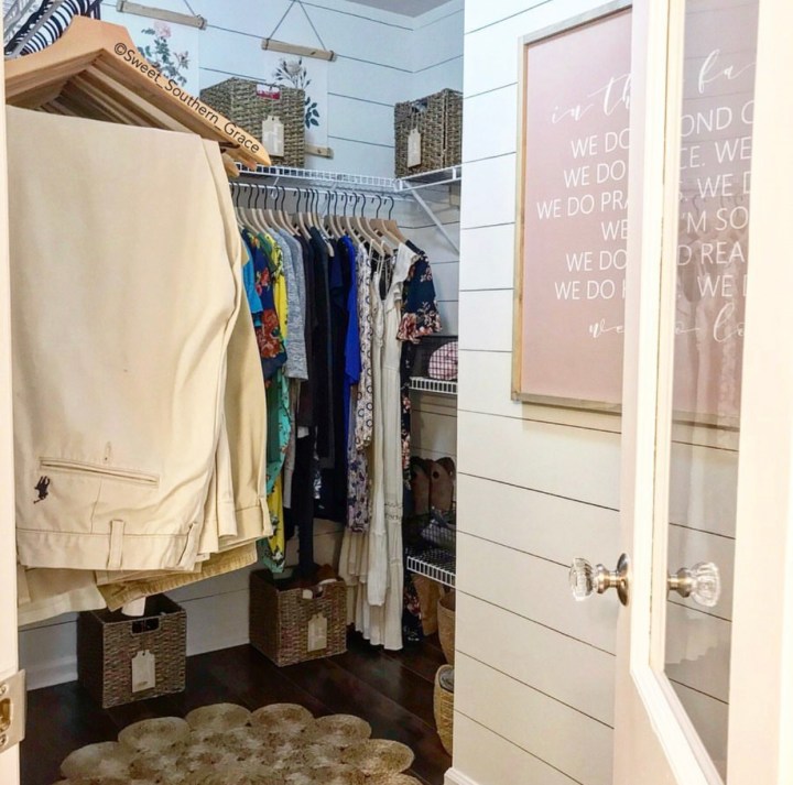 ECF958D8-FAB7-4A1C-8D8C-348E1726A4EF