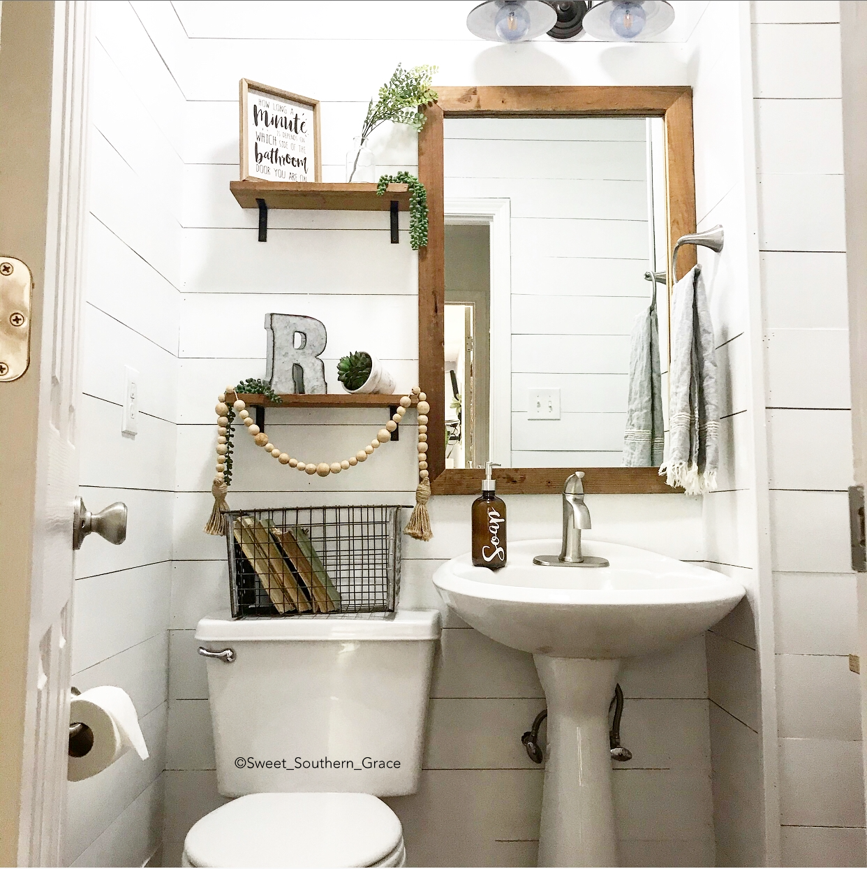 F4C2DF1F-0284-4073-B661-F79074F7207C