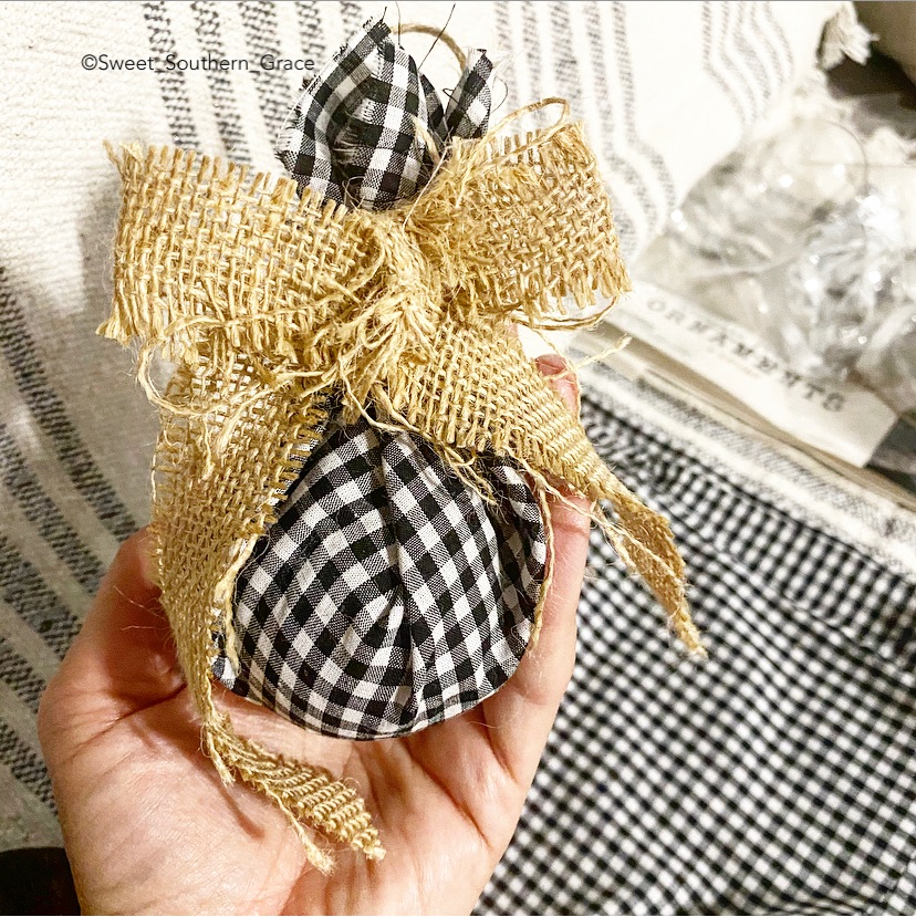 A609DC5E-9419-438C-B9FA-C4D90D53886D