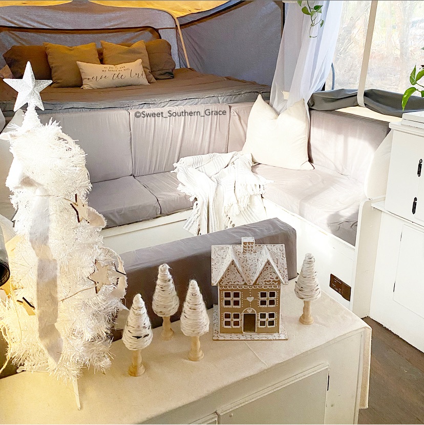 FF8D8DEC-D630-43CA-9BA0-84A5304E32C6