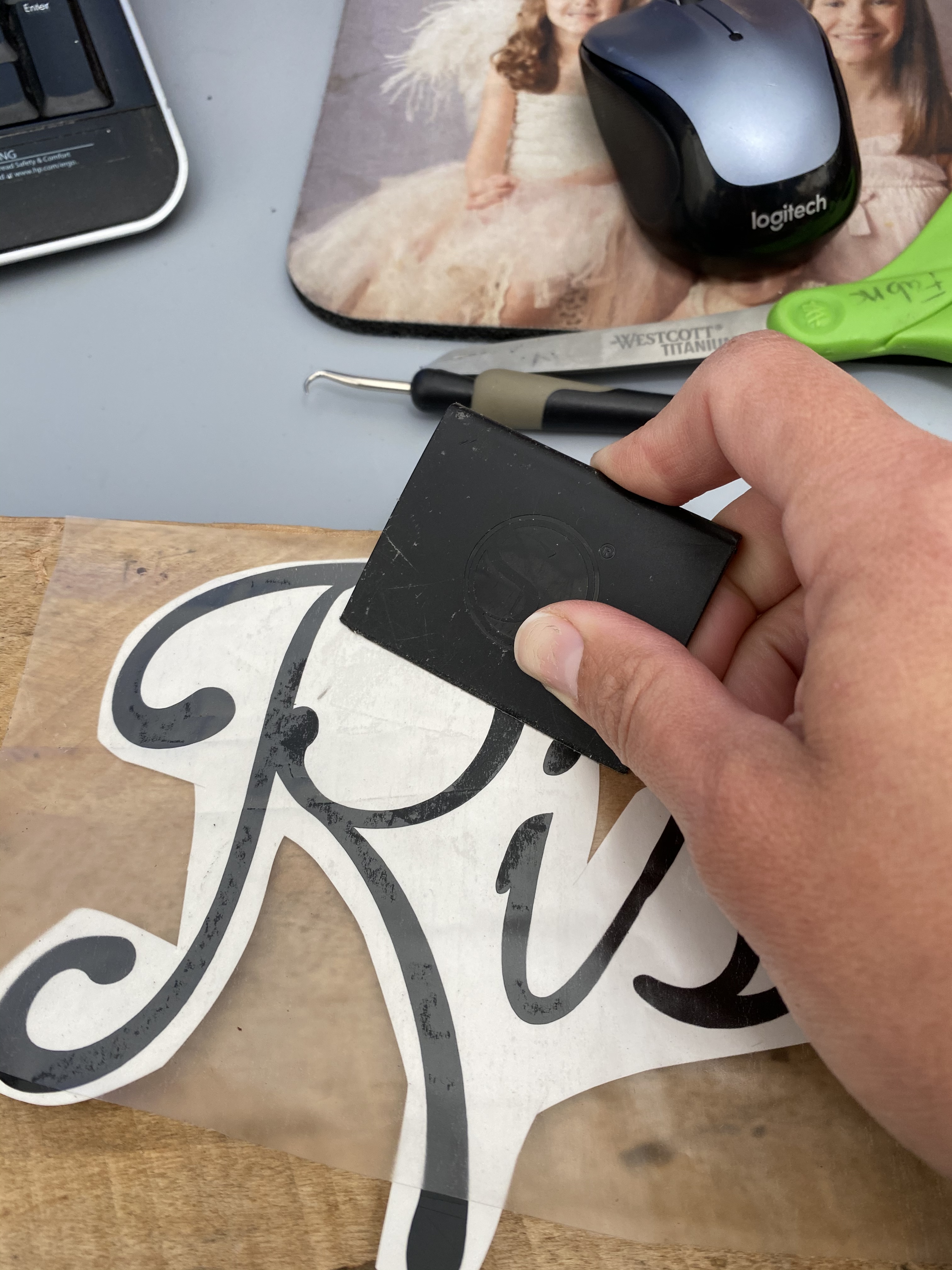 8E387D96-848A-4E01-BC47-04717AEF9275