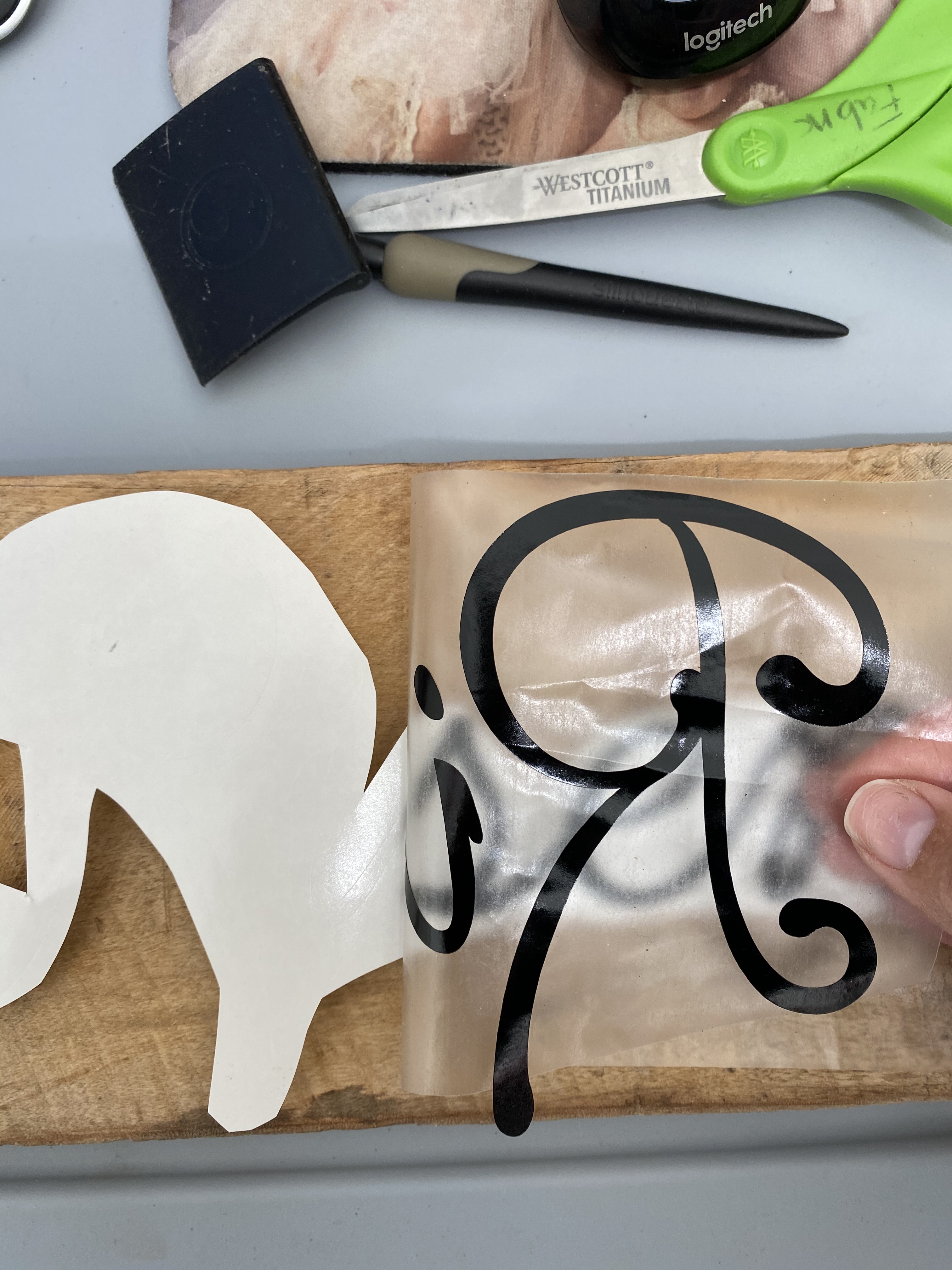 CFD95EF0-0AE1-4533-8865-1E5BEF53A232