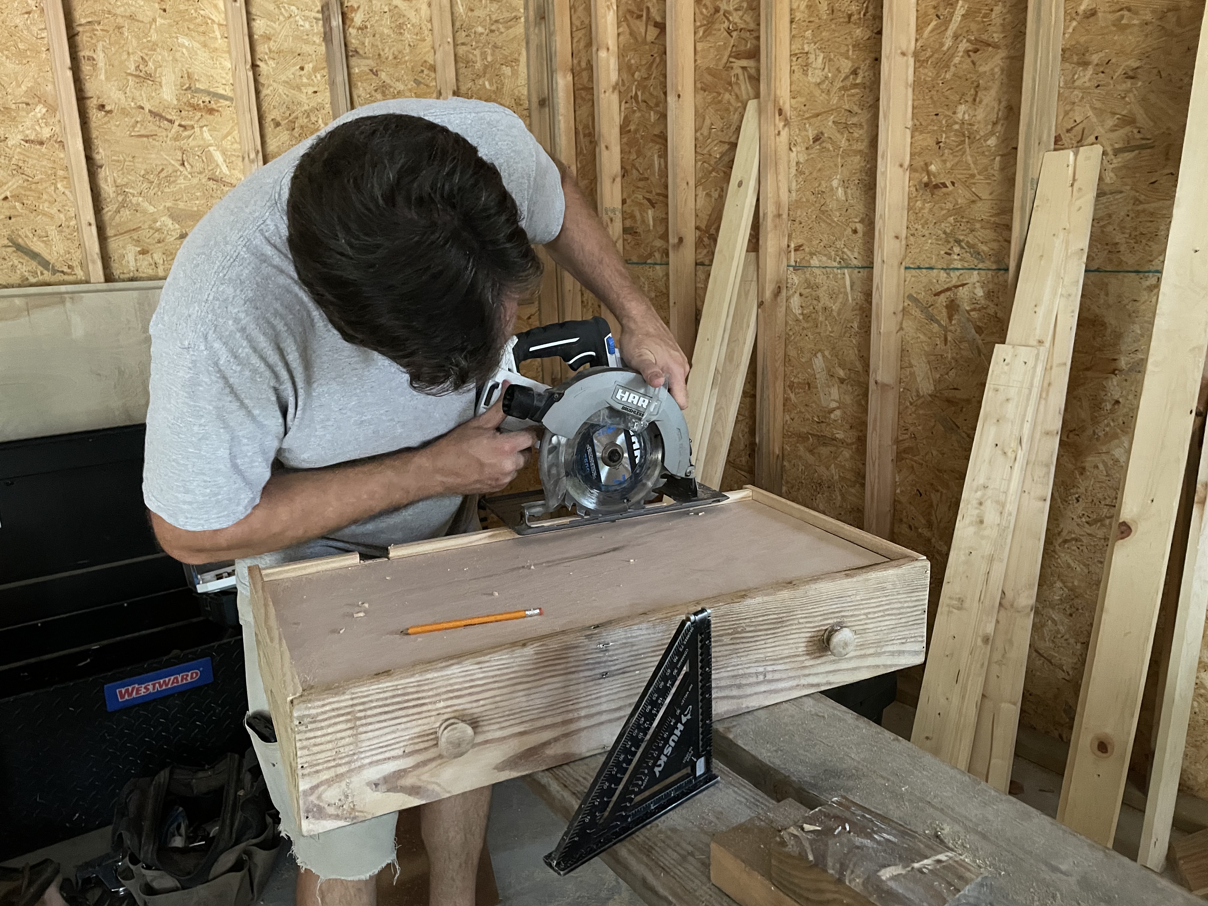 C06E1A75-8798-4569-9D25-36EC79A6E9B3