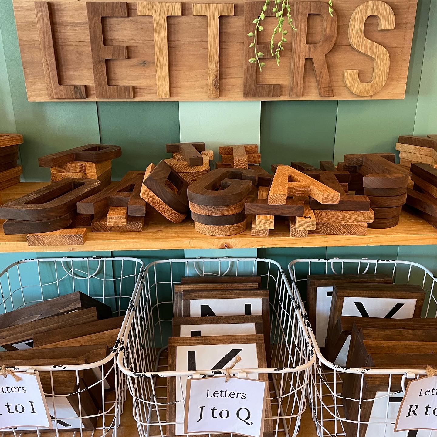 28178137-ECA8-4A01-AC6E-1D19C36AFAE6